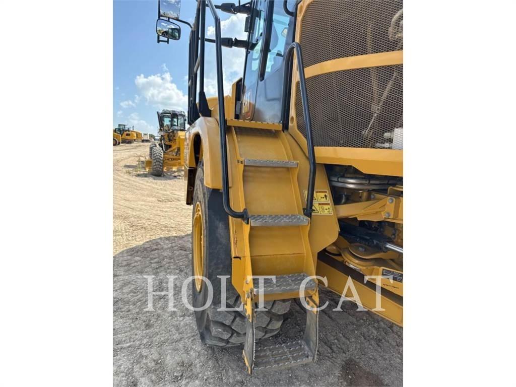 CAT W00 725 Tankwagen