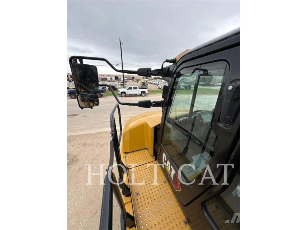 CAT W00 730 Dumper - Knickgelenk