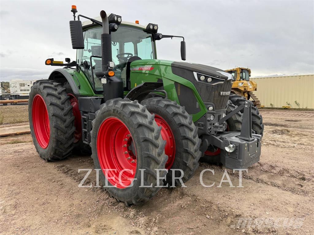 Fendt 933 VARIO Traktoren