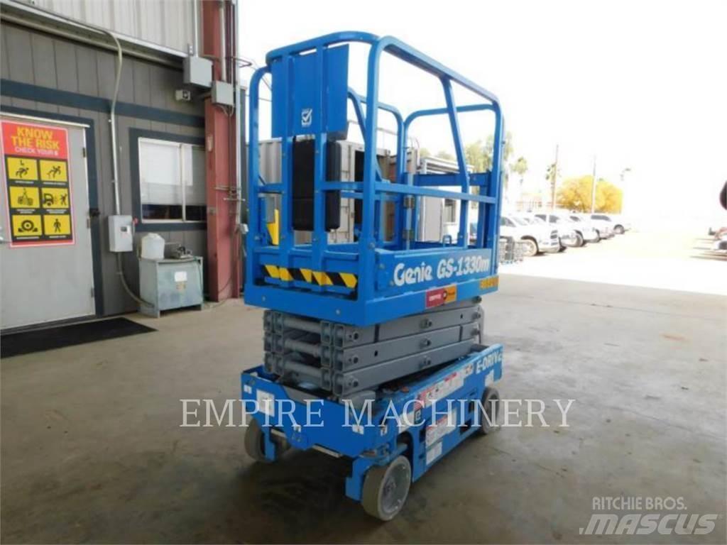 Genie GS1330 Gelenkteleskoparbeitsbühnen