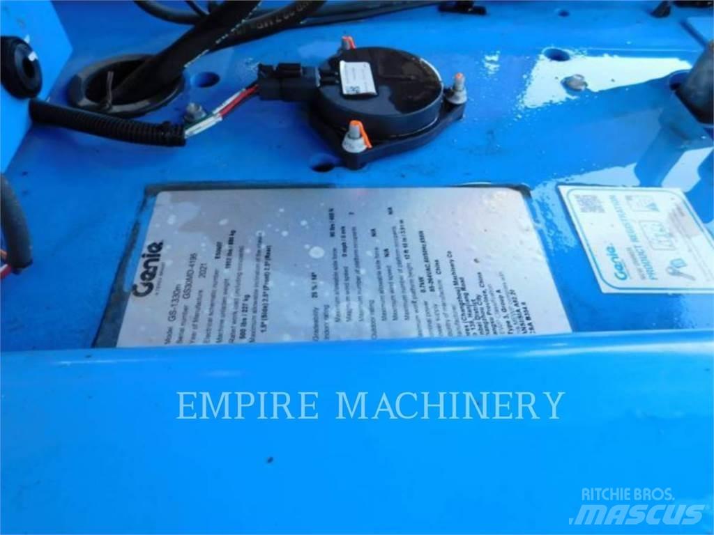 Genie GS1330 Gelenkteleskoparbeitsbühnen