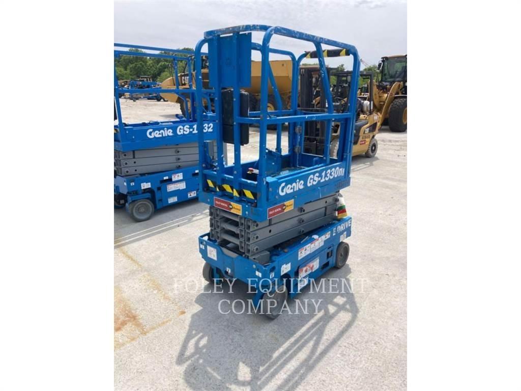 Genie GS1330 Scheren-Arbeitsbühnen