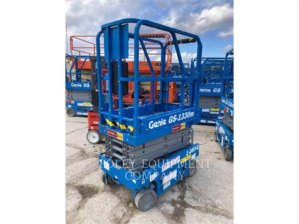 Genie GS1330 Scheren-Arbeitsbühnen