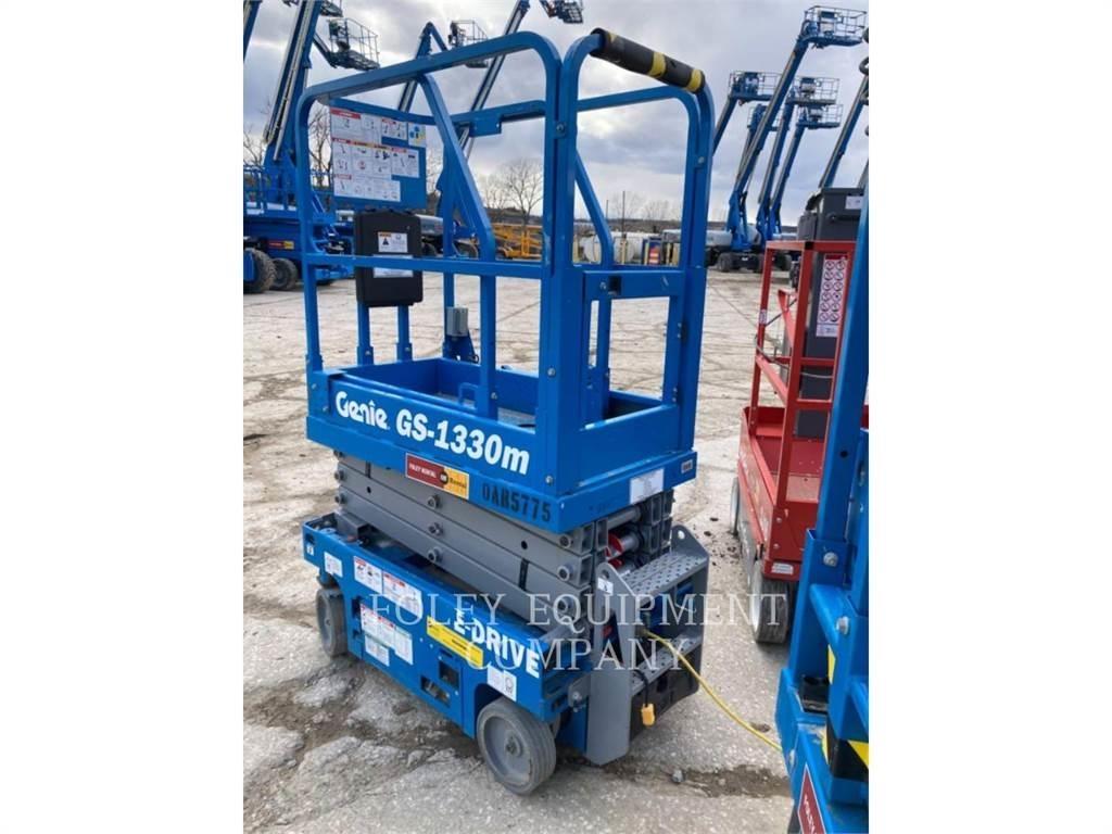 Genie GS1330 Scheren-Arbeitsbühnen