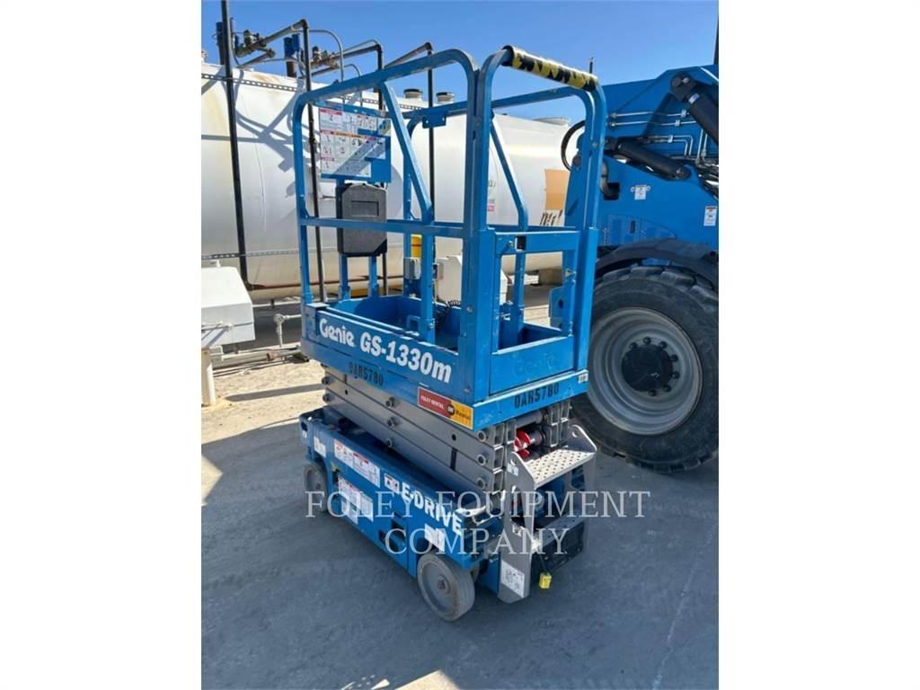 Genie GS1330 Scheren-Arbeitsbühnen