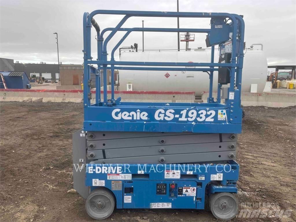 Genie GS1932 Scheren-Arbeitsbühnen
