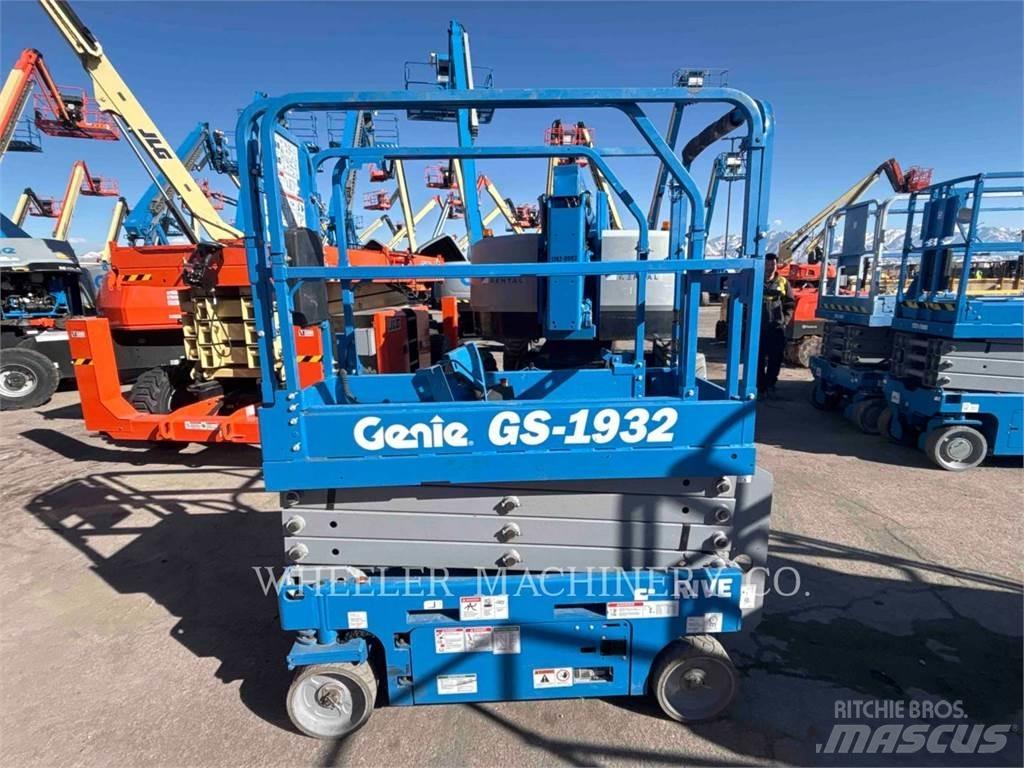 Genie GS1932 Scheren-Arbeitsbühnen
