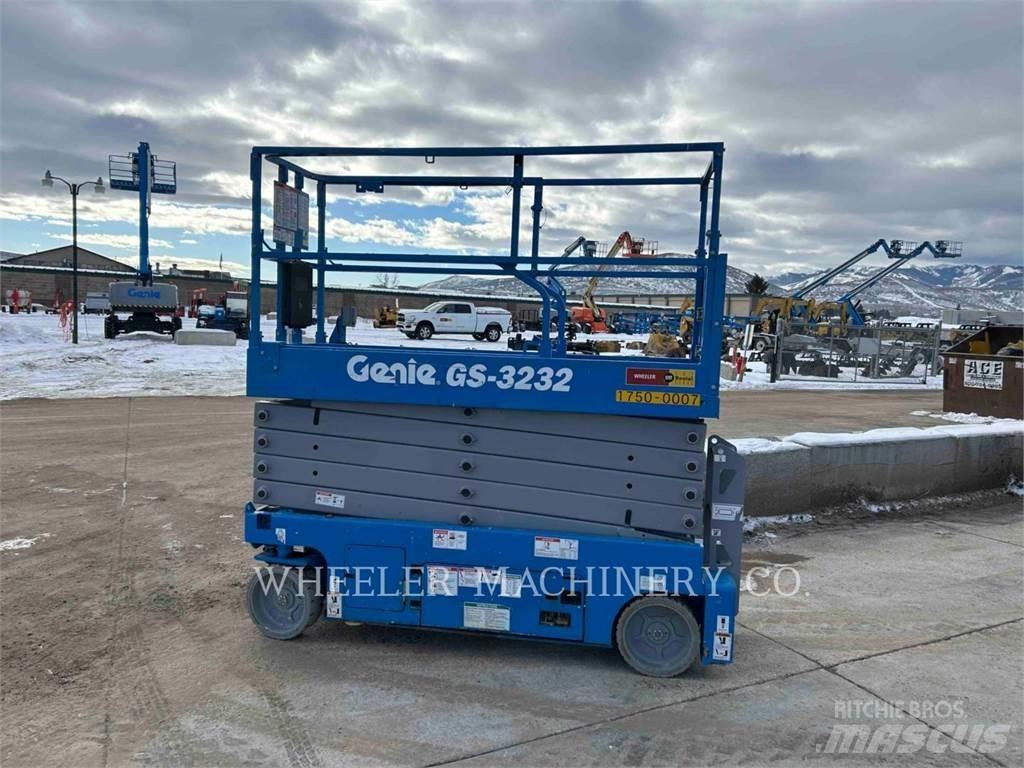 Genie GS3232 Scheren-Arbeitsbühnen