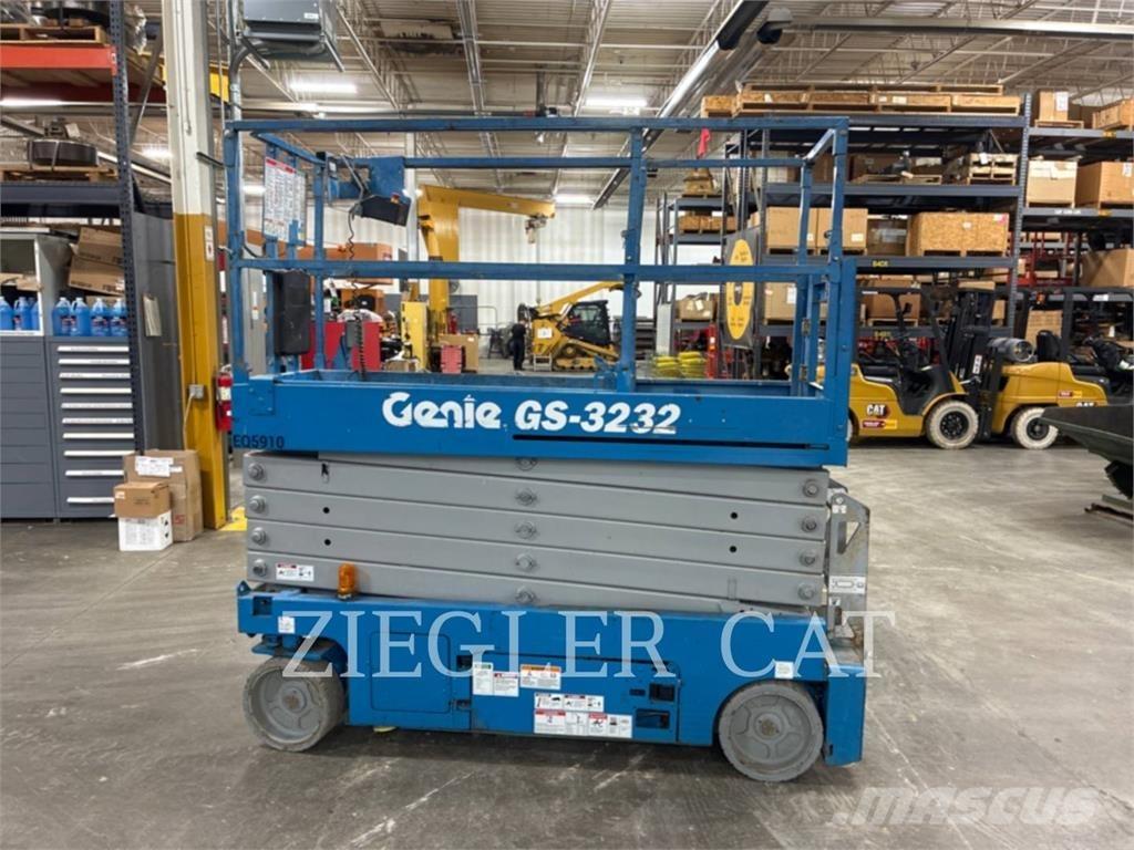 Genie GS3232 Scheren-Arbeitsbühnen