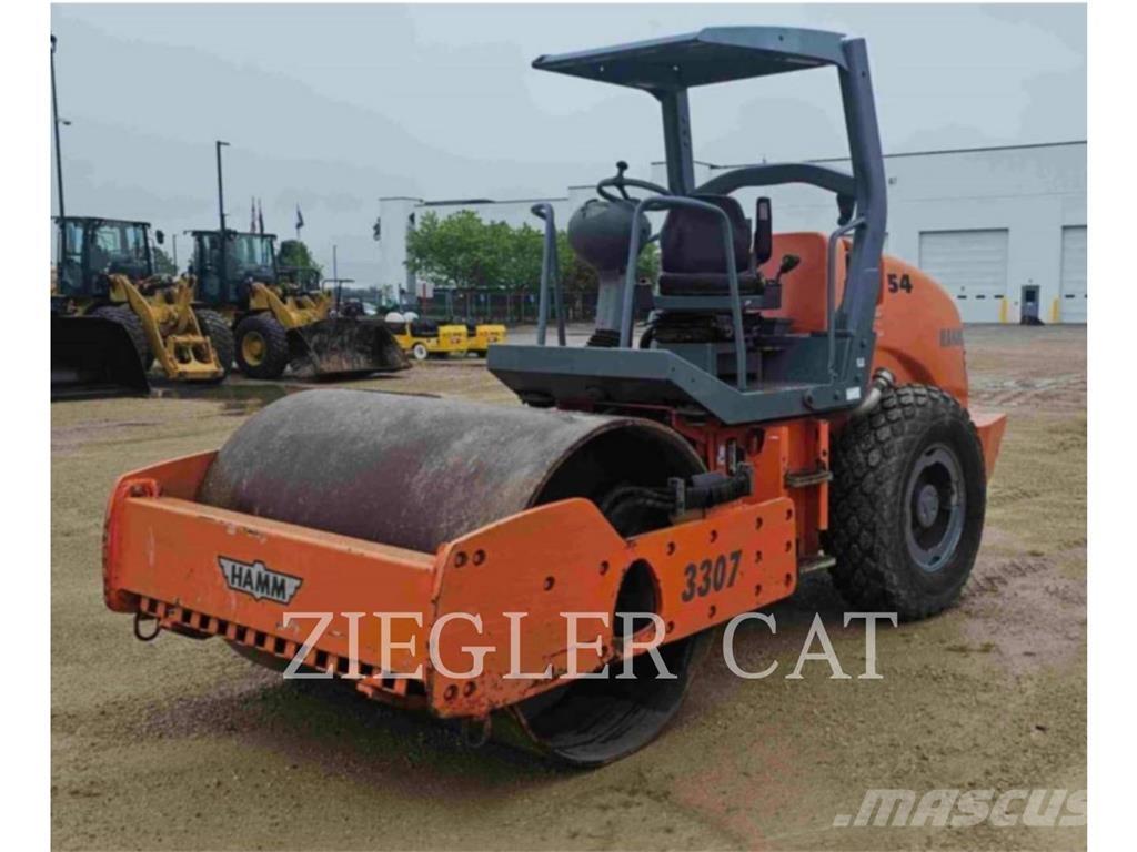 Hamm 3307SMOOTH Erdbauwalzen