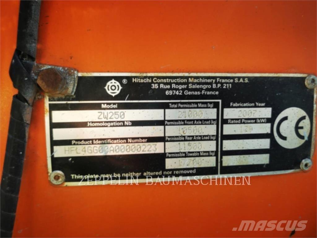 Hitachi ZW250 Radlader