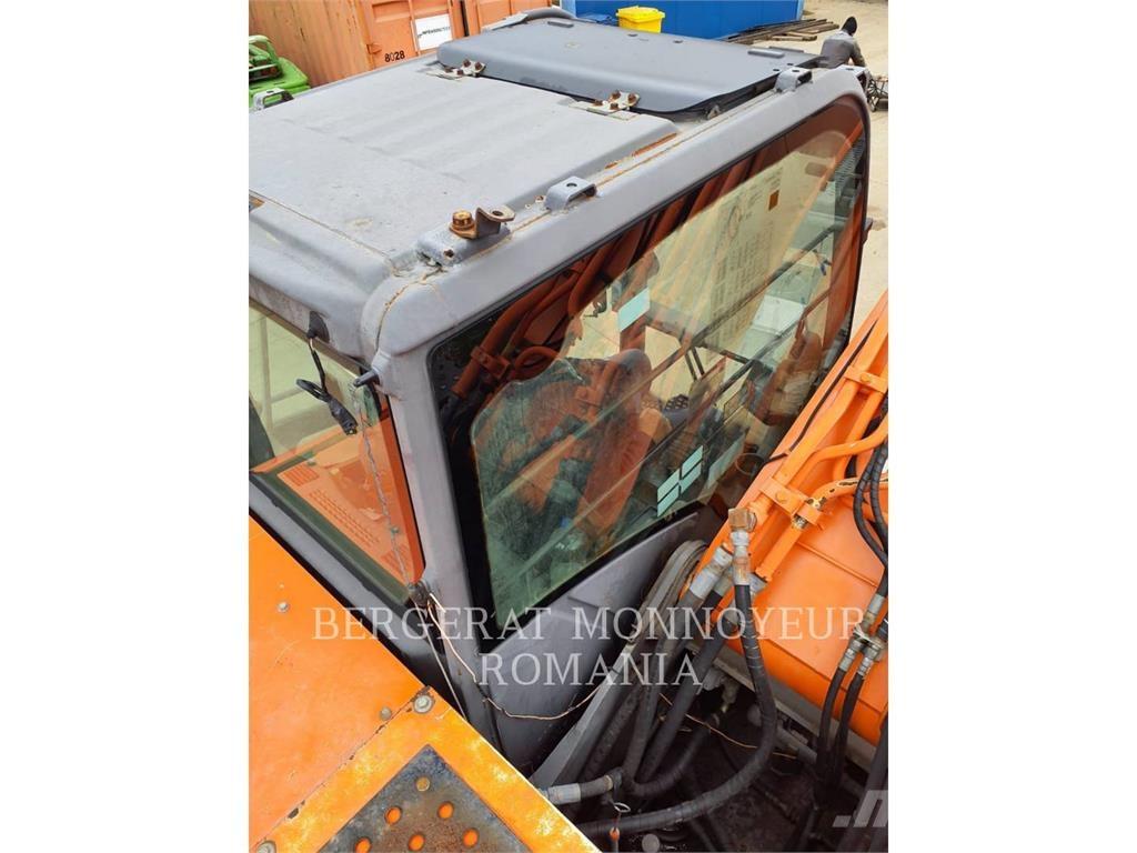 Hitachi ZX2400N-3 Raupenbagger