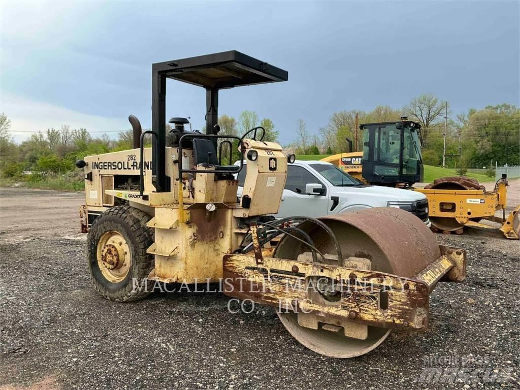 Ingersoll Rand SD70 Walzenzüge