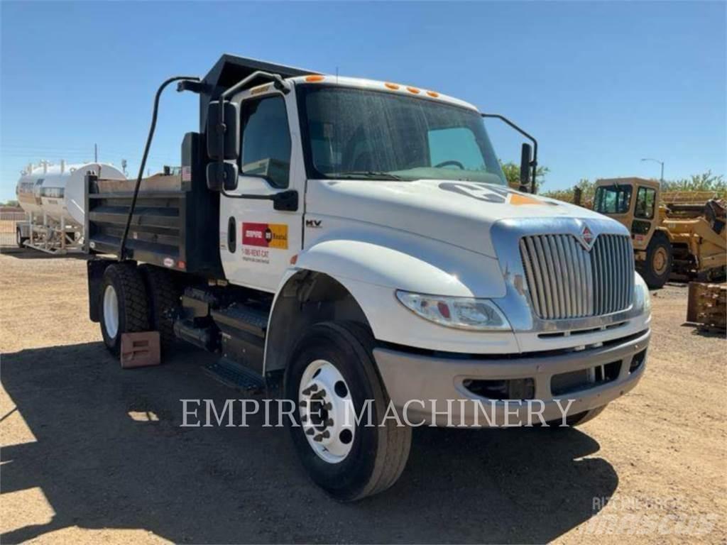 International 6YD DUMP Tankwagen