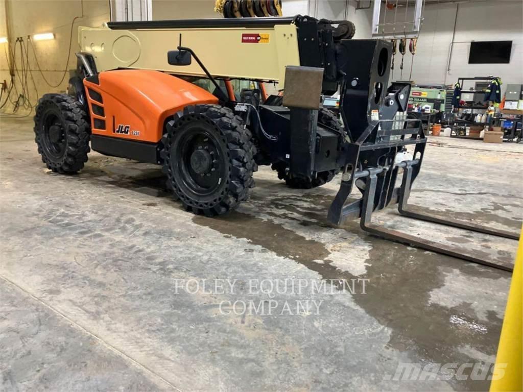 JLG 1255C Teleskoplader