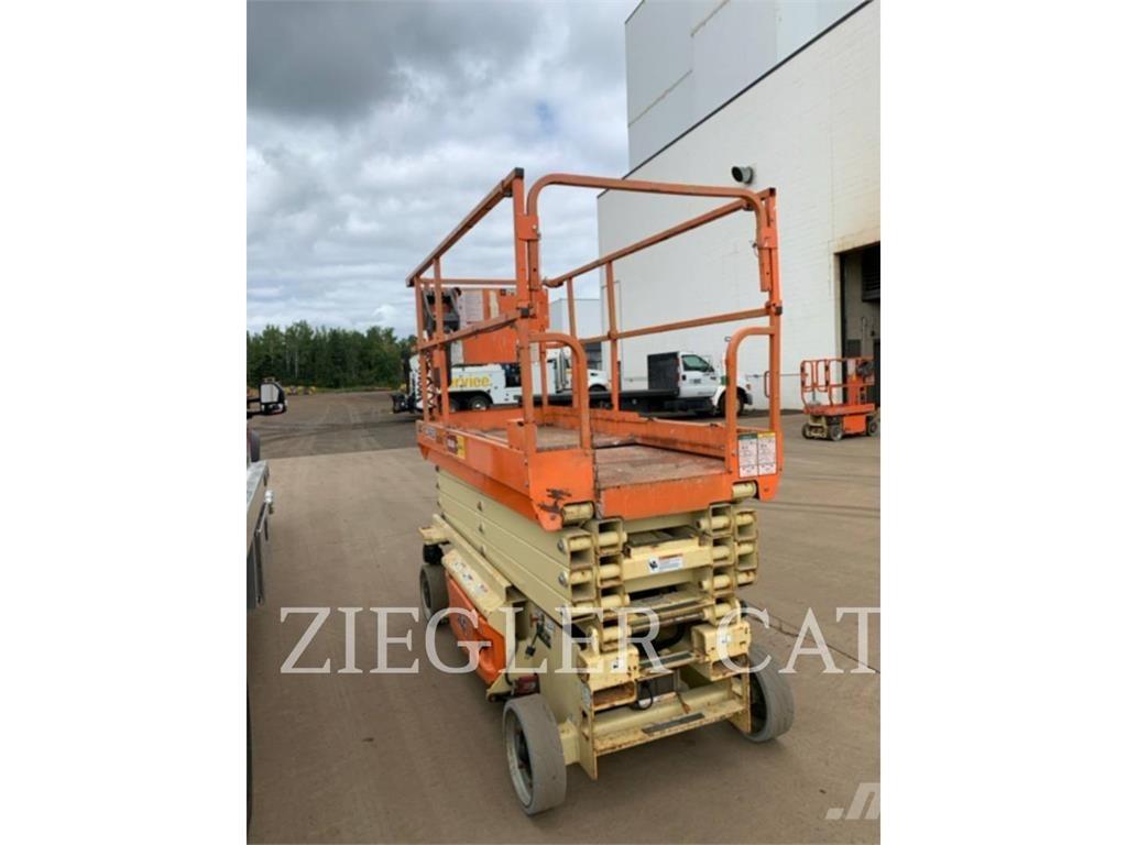 JLG 3246ES Scheren-Arbeitsbühnen