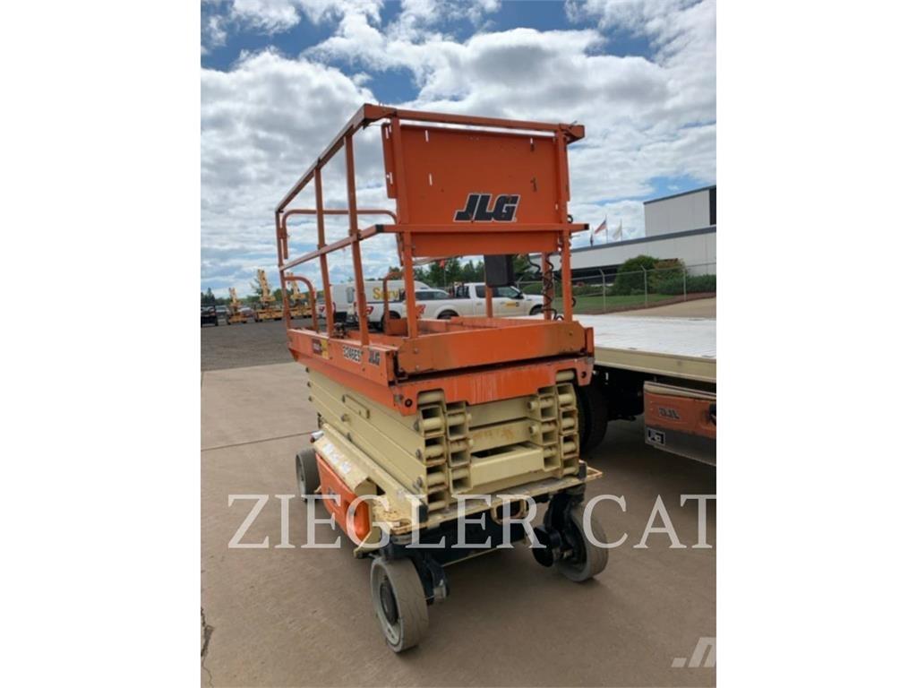 JLG 3246ES Scheren-Arbeitsbühnen