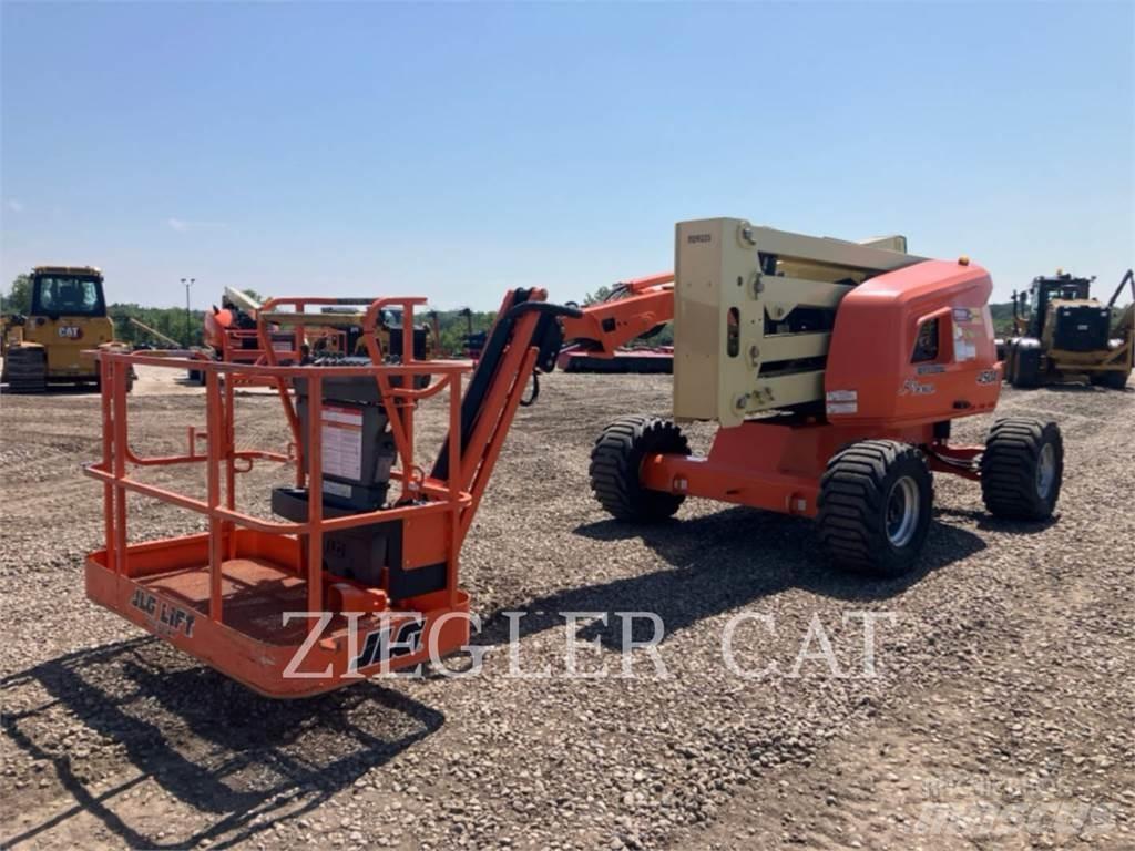 JLG 450AJ Gelenkteleskoparbeitsbühnen
