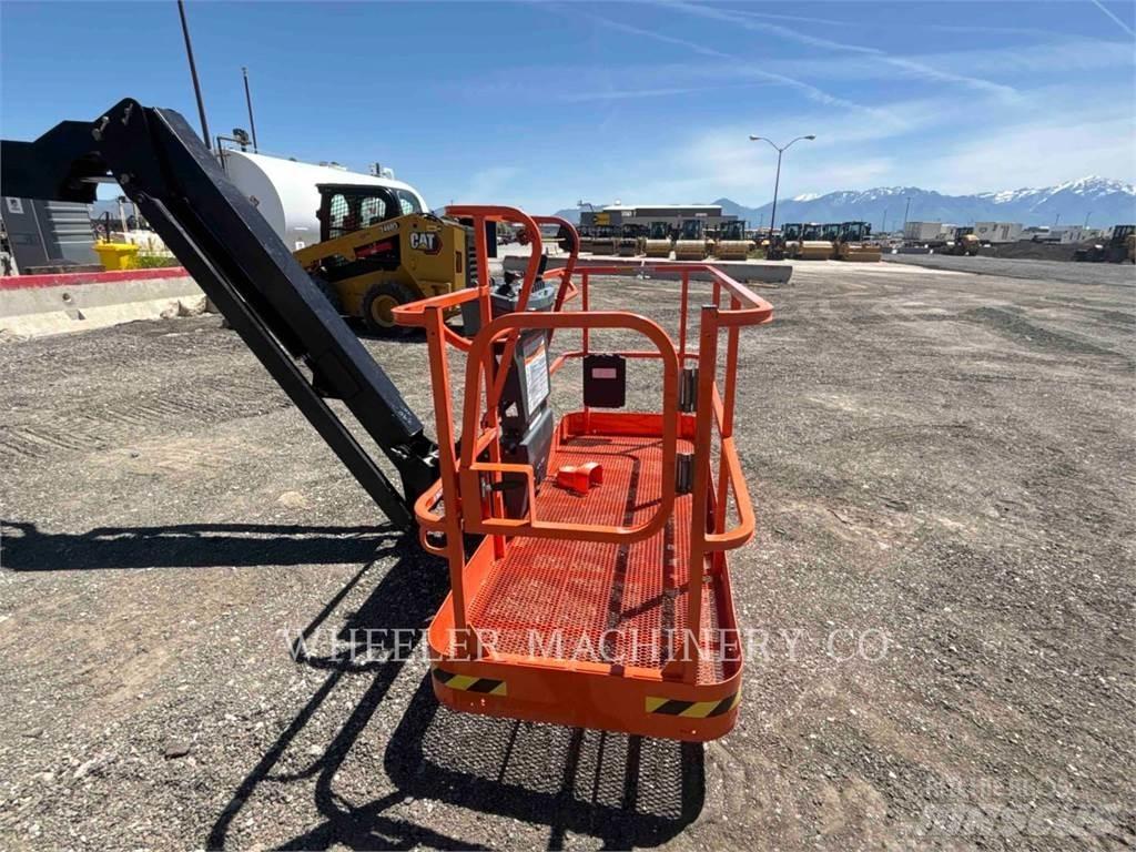 JLG 460SJ Gelenkteleskoparbeitsbühnen