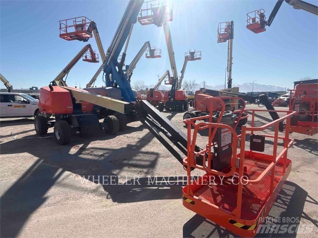 JLG 460SJ Gelenkteleskoparbeitsbühnen