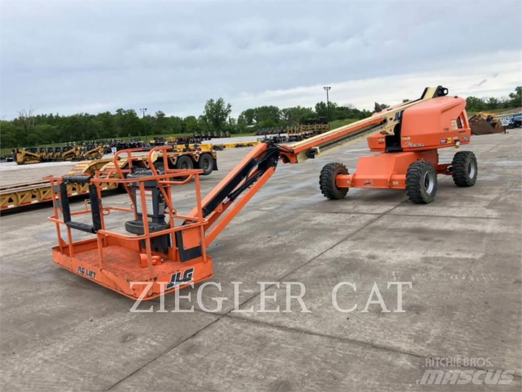 JLG 460SJ Gelenkteleskoparbeitsbühnen