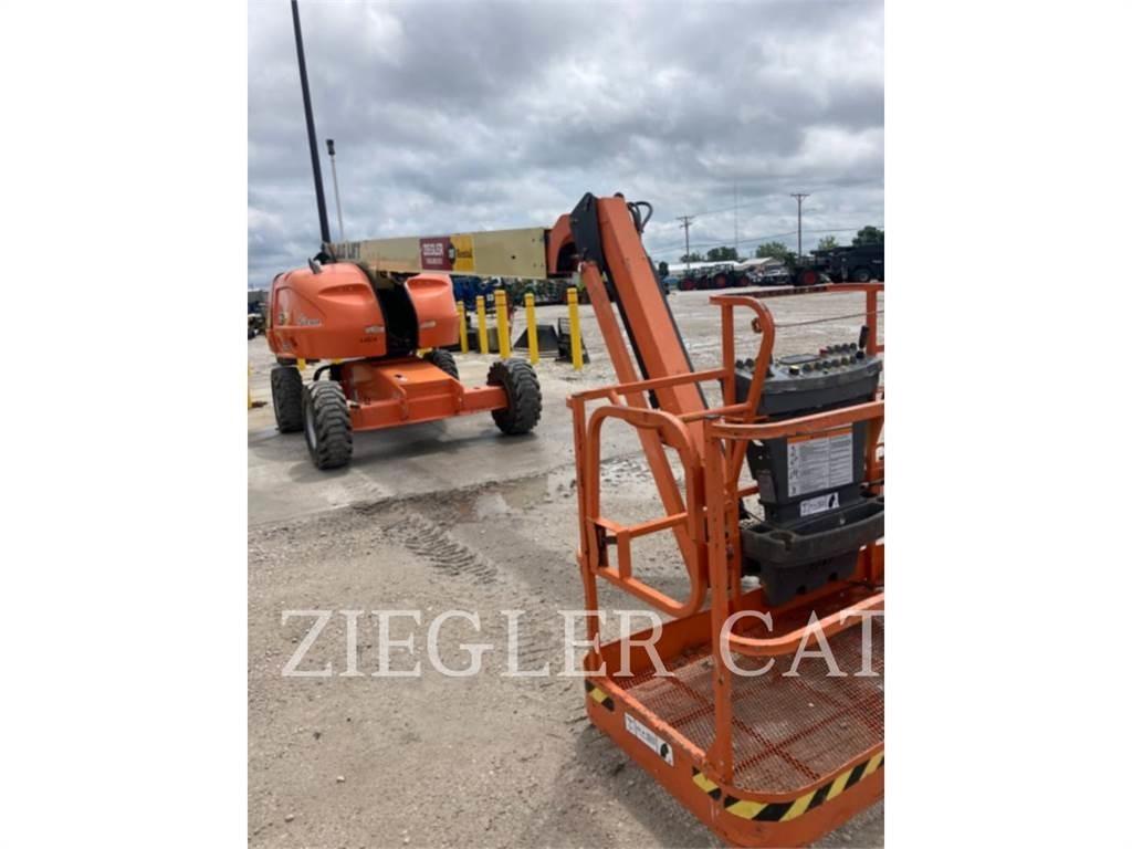 JLG 460SJ Gelenkteleskoparbeitsbühnen