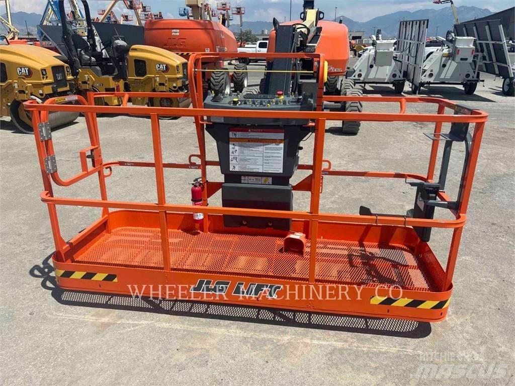 JLG 460SJ SP Gelenkteleskoparbeitsbühnen
