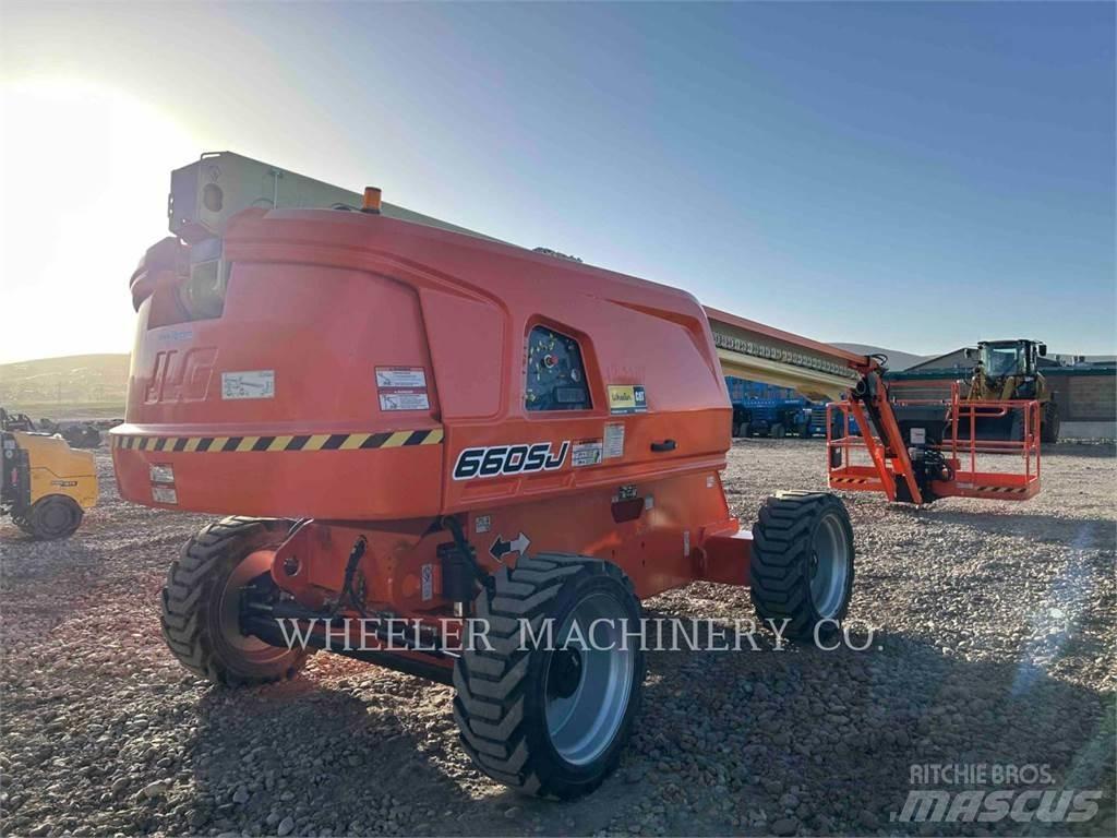 JLG 660SJ Gelenkteleskoparbeitsbühnen
