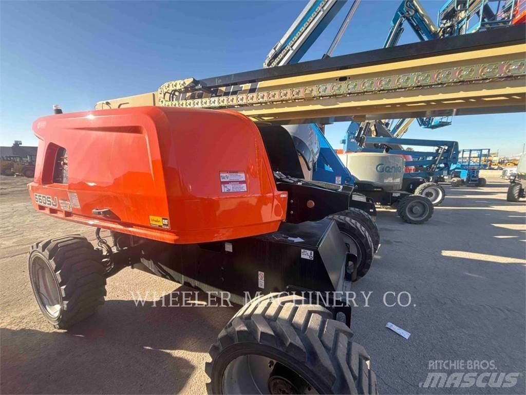 JLG 660SJ Gelenkteleskoparbeitsbühnen