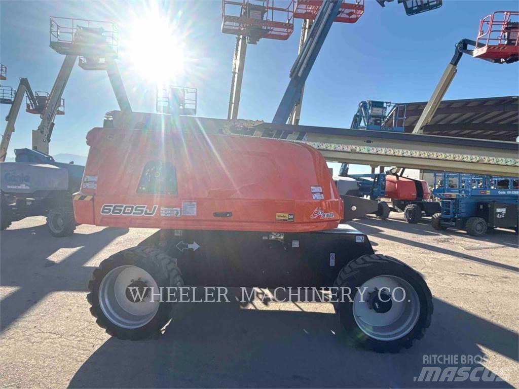 JLG 660SJ Gelenkteleskoparbeitsbühnen