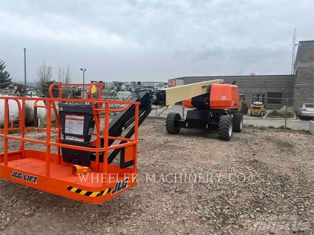 JLG 660SJ Gelenkteleskoparbeitsbühnen