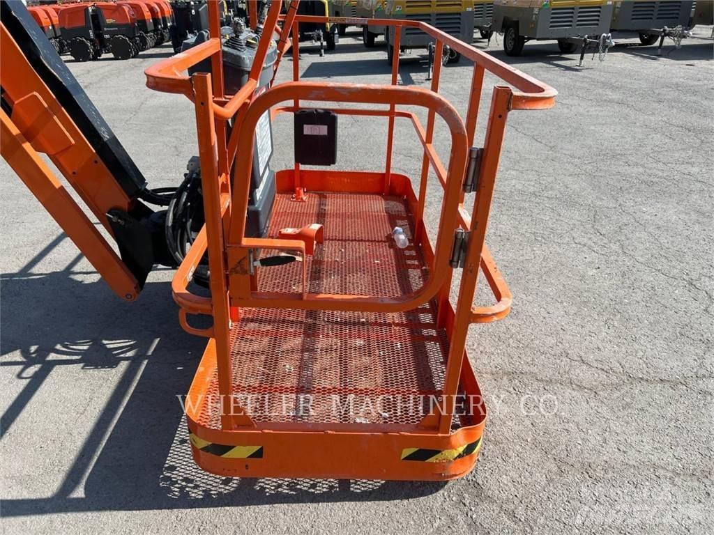 JLG 660SJ SP Gelenkteleskoparbeitsbühnen
