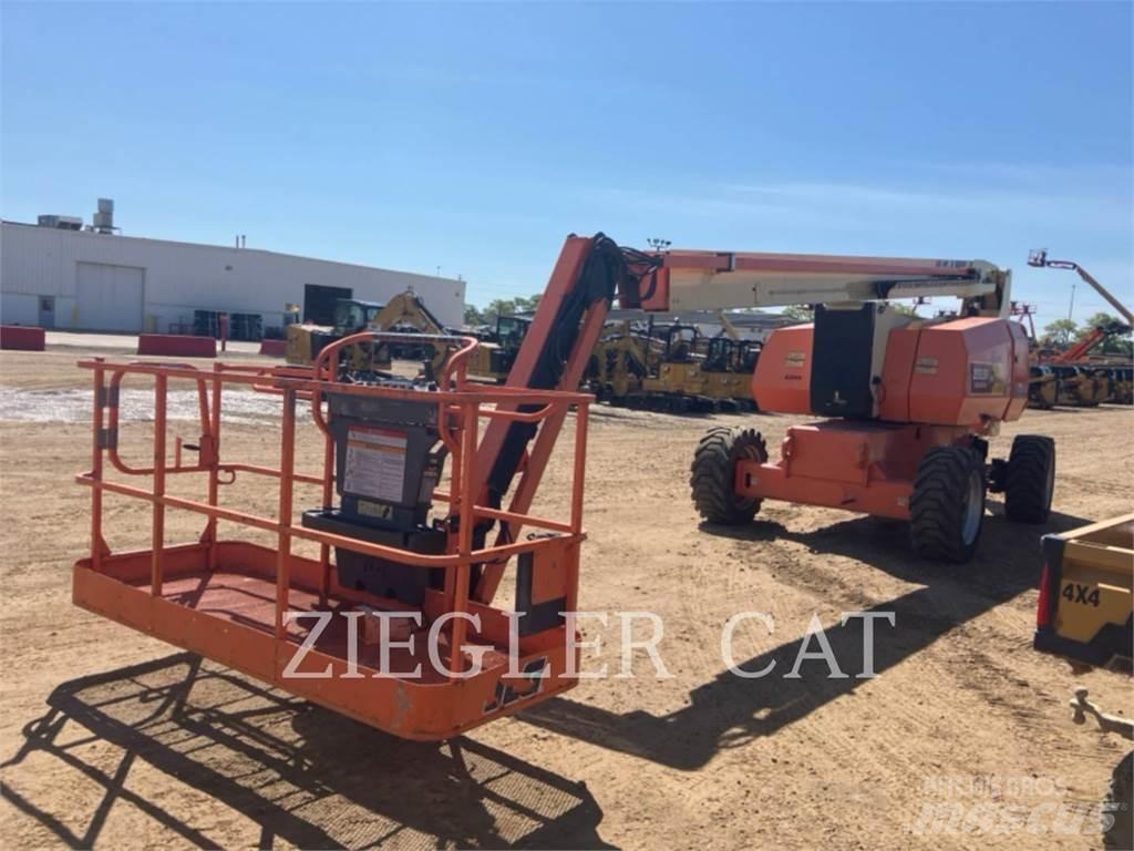JLG 800AJ Gelenkteleskoparbeitsbühnen
