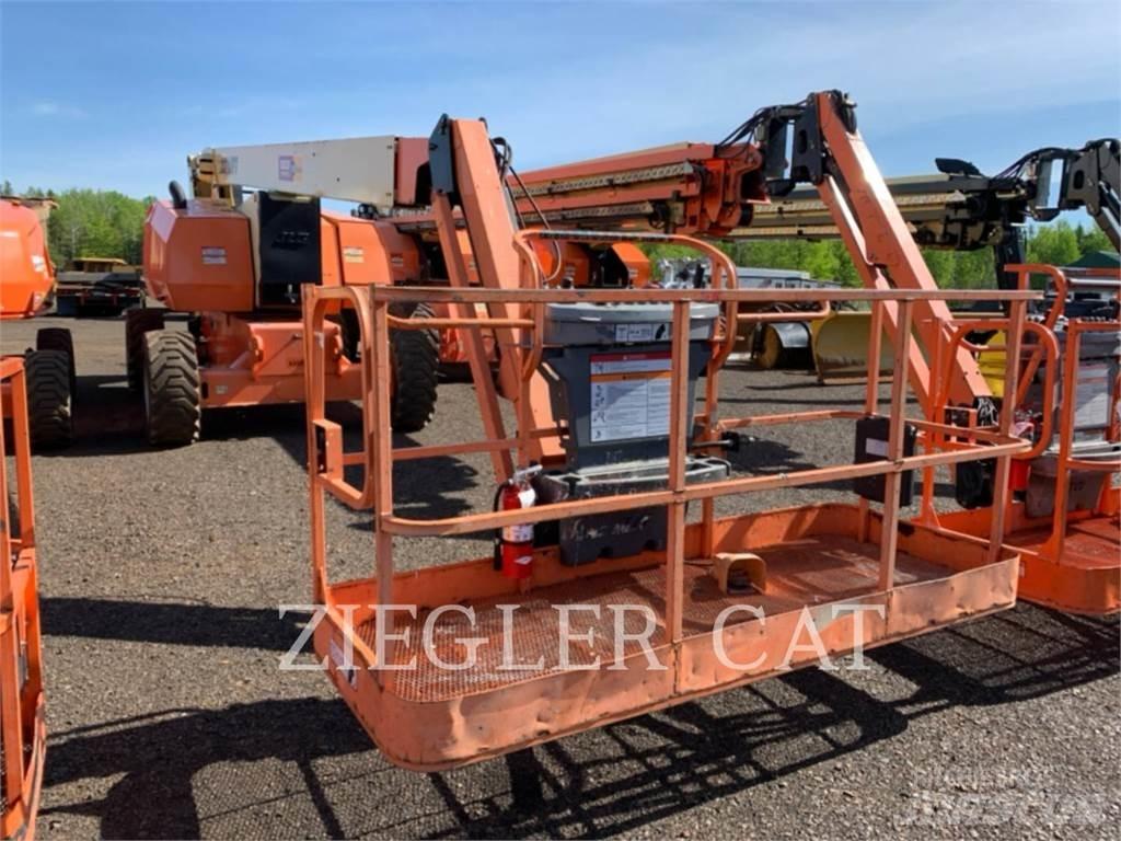 JLG 800AJ Gelenkteleskoparbeitsbühnen