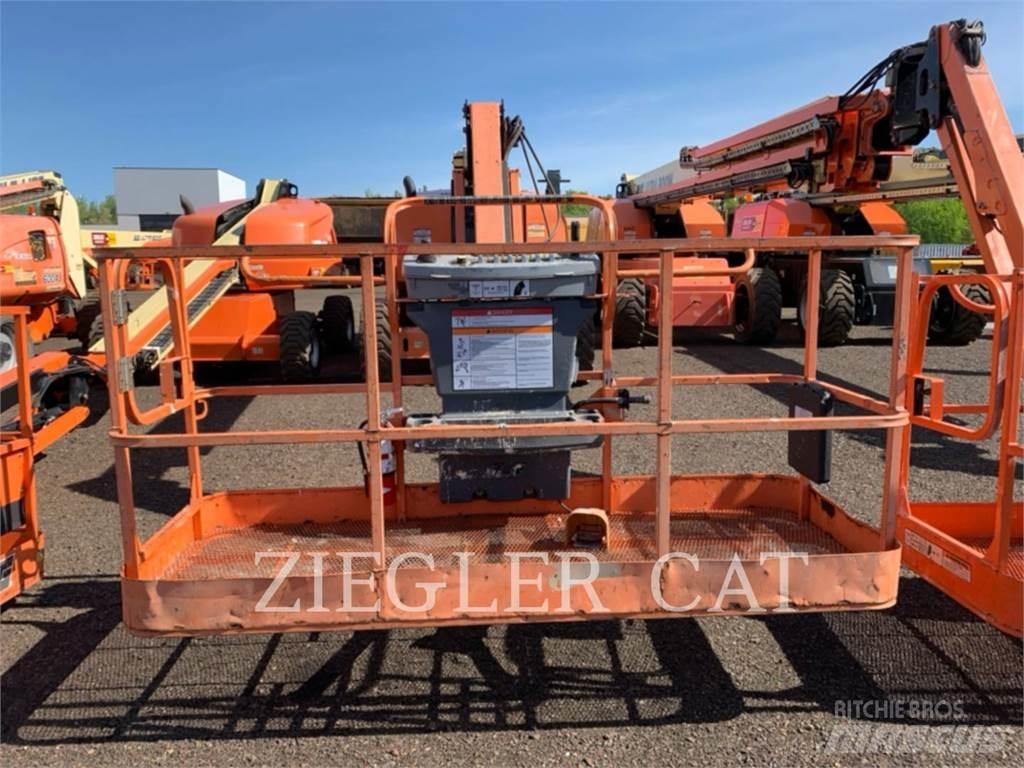 JLG 800AJ Gelenkteleskoparbeitsbühnen