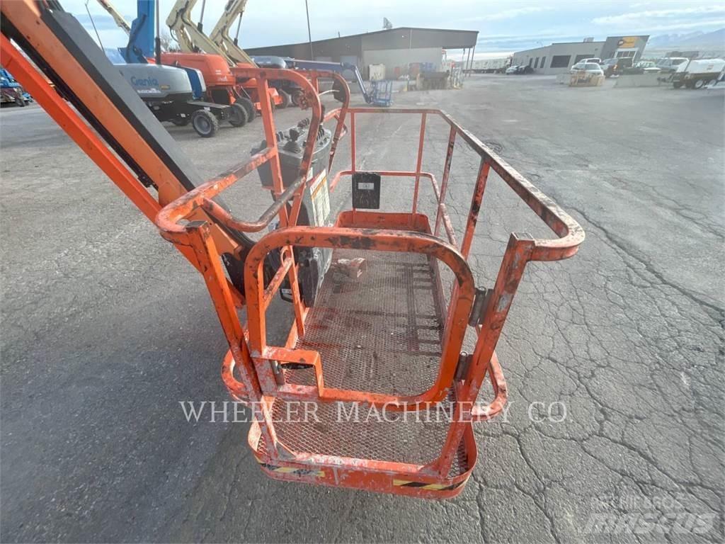 JLG 800AJ SP Gelenkteleskoparbeitsbühnen