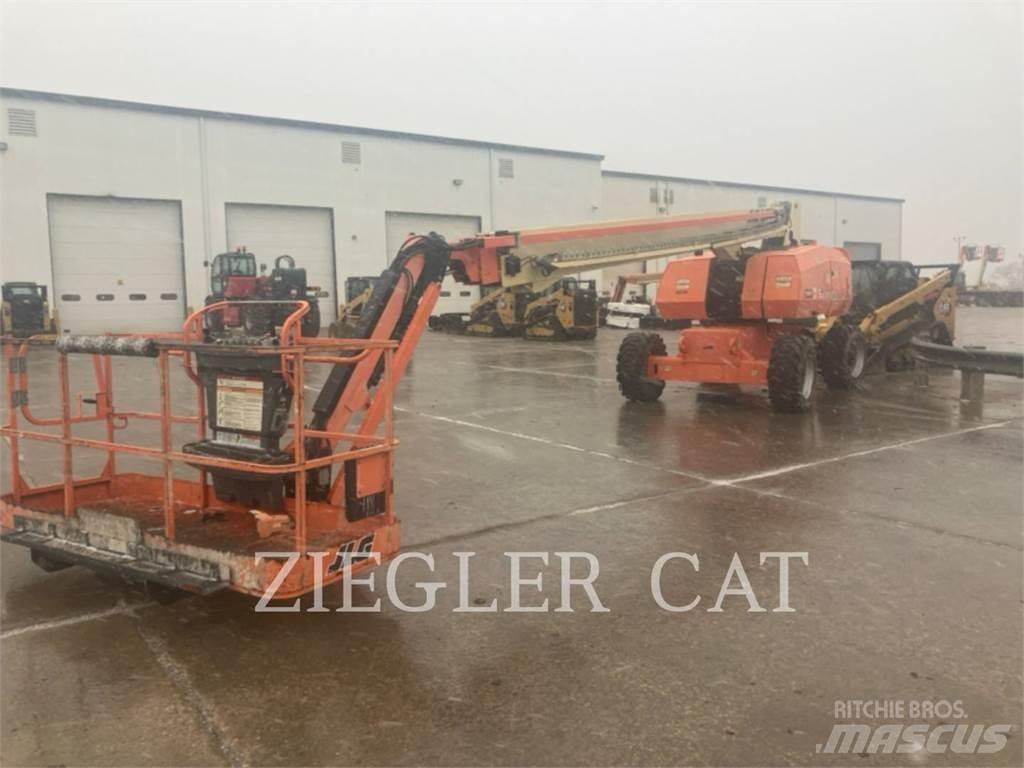 JLG 860SJ Gelenkteleskoparbeitsbühnen