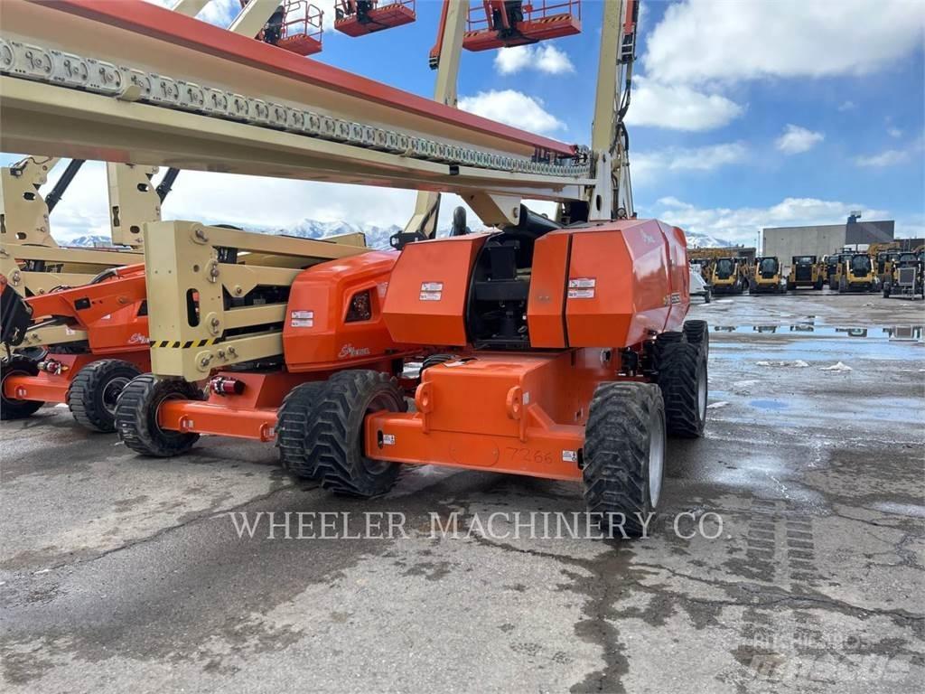 JLG 860SJ SP Gelenkteleskoparbeitsbühnen