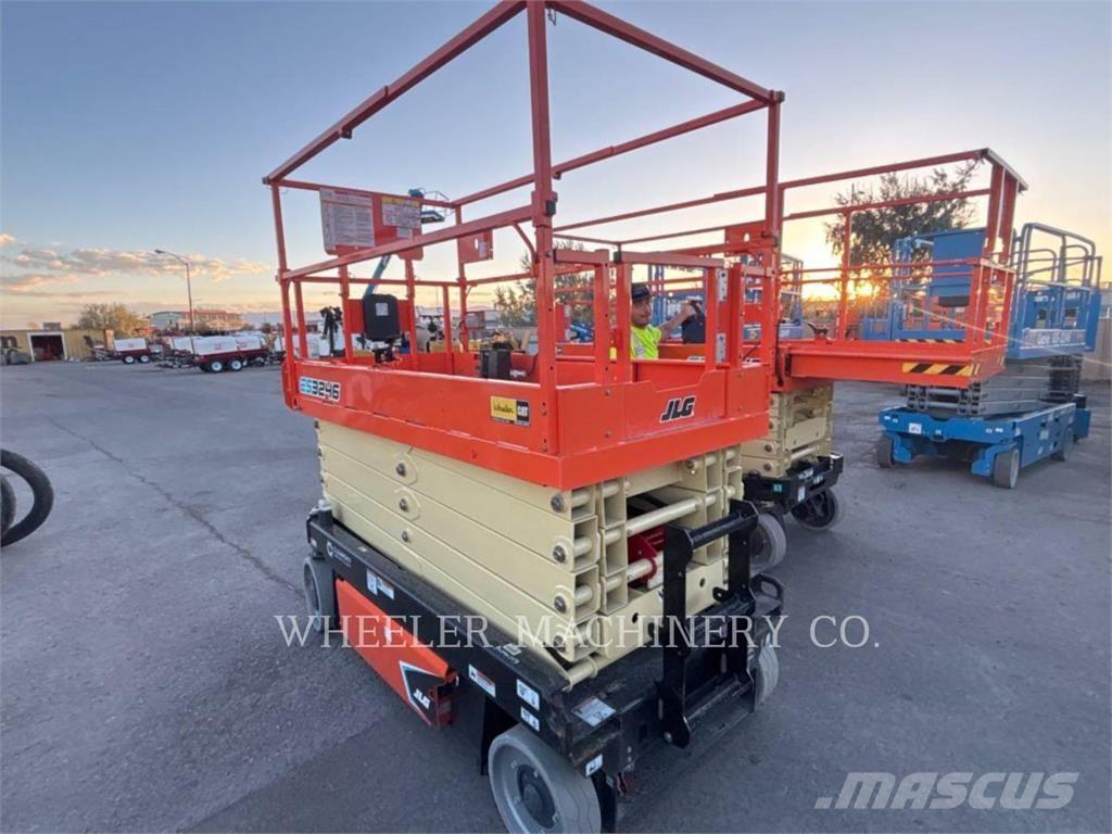 JLG ES3246 Scheren-Arbeitsbühnen