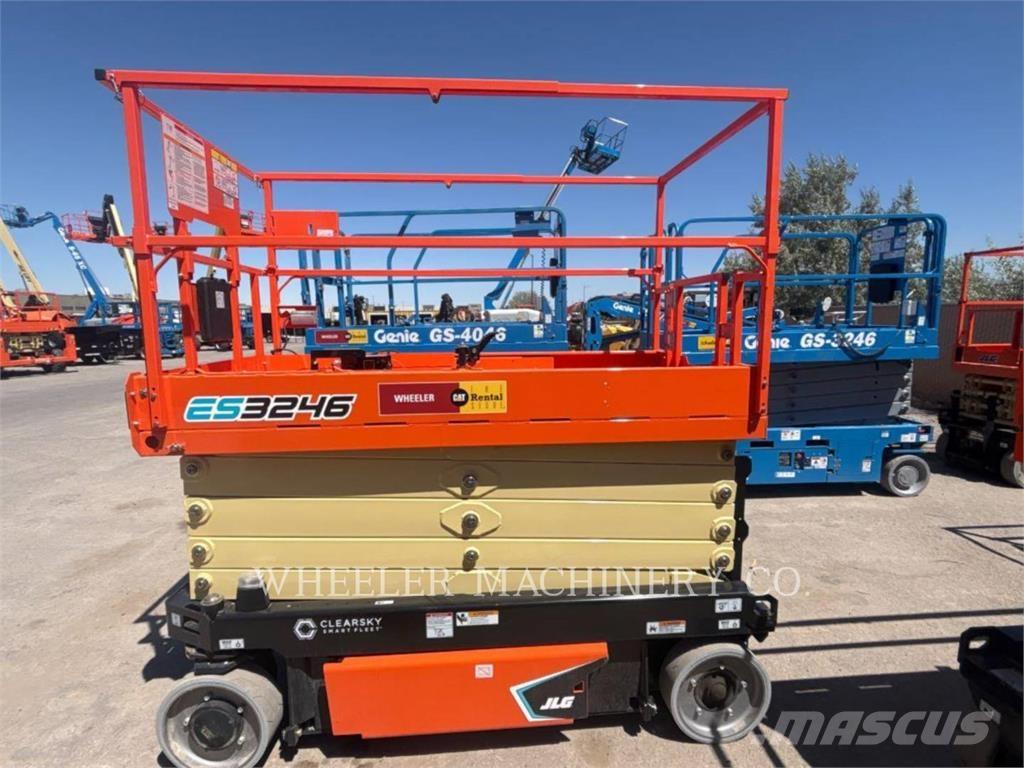 JLG ES3246 Scheren-Arbeitsbühnen