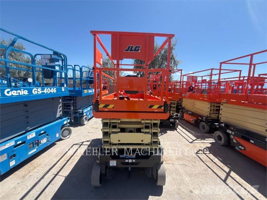 JLG ES3246 Scheren-Arbeitsbühnen