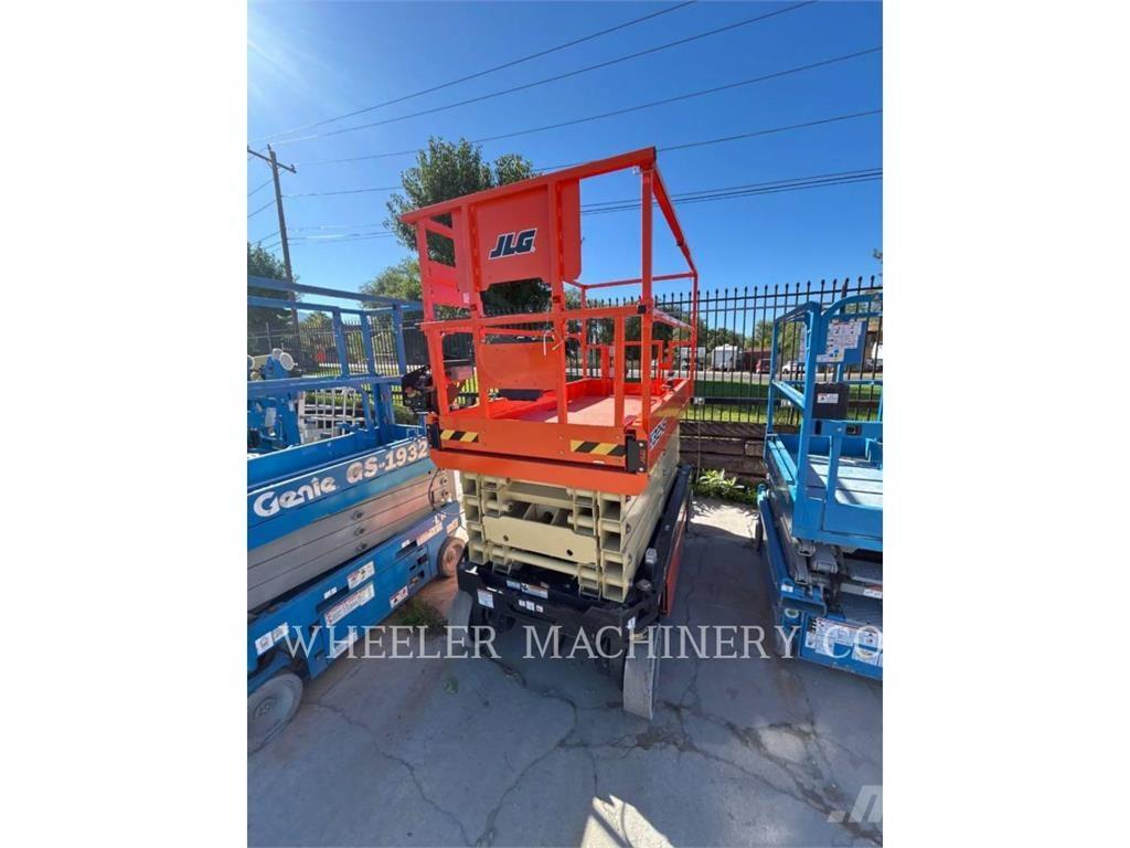 JLG ES3246 Scheren-Arbeitsbühnen