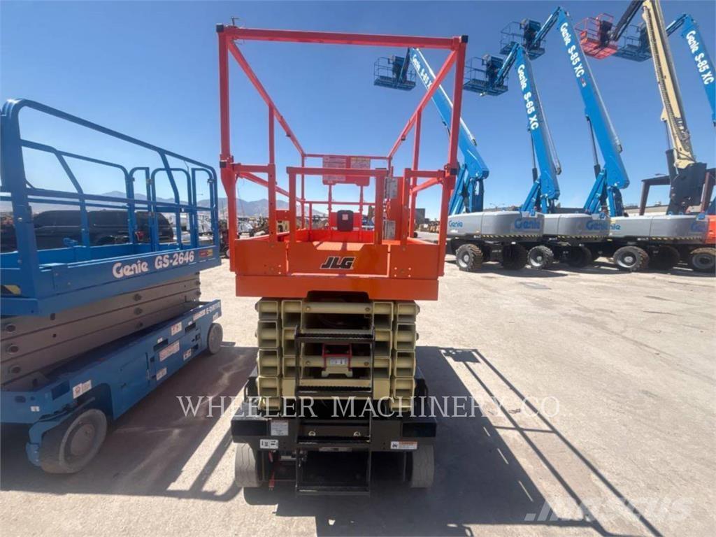 JLG ES4046 Scheren-Arbeitsbühnen