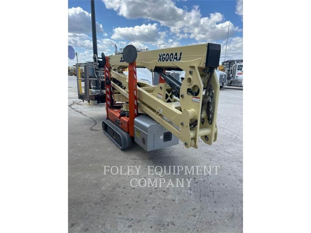JLG X600AJ Gelenkteleskoparbeitsbühnen