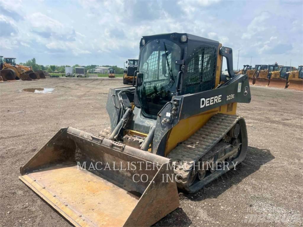 John Deere 323E Laderaupen