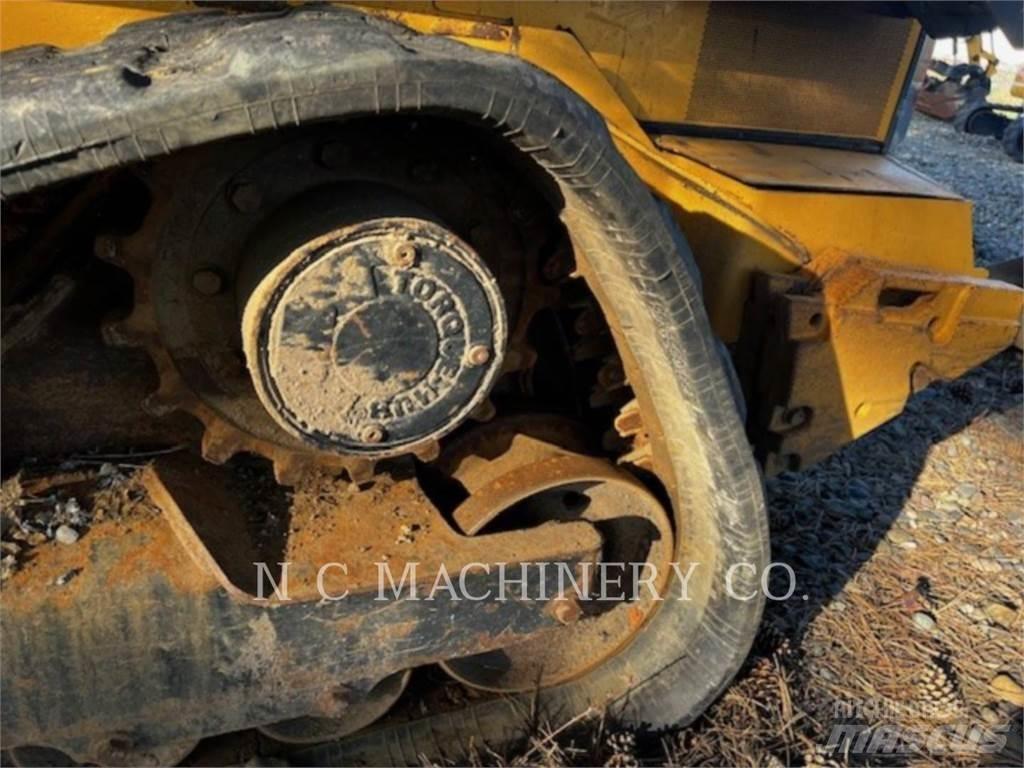 John Deere 331G Kompaktlader