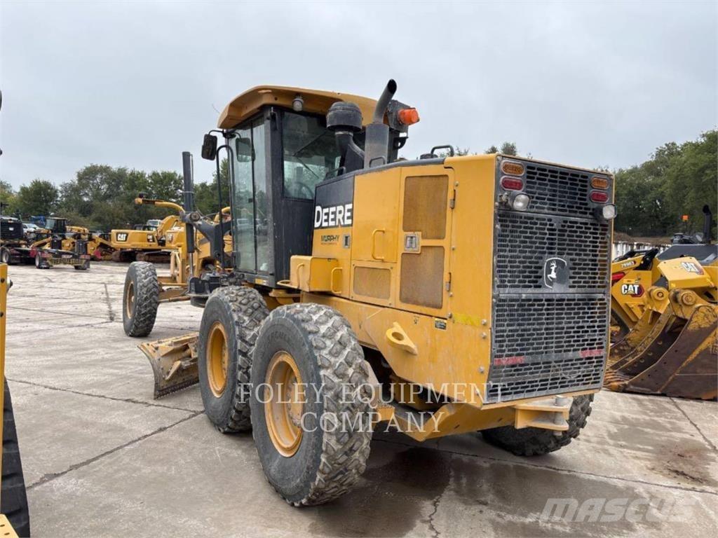 John Deere 670 Grader