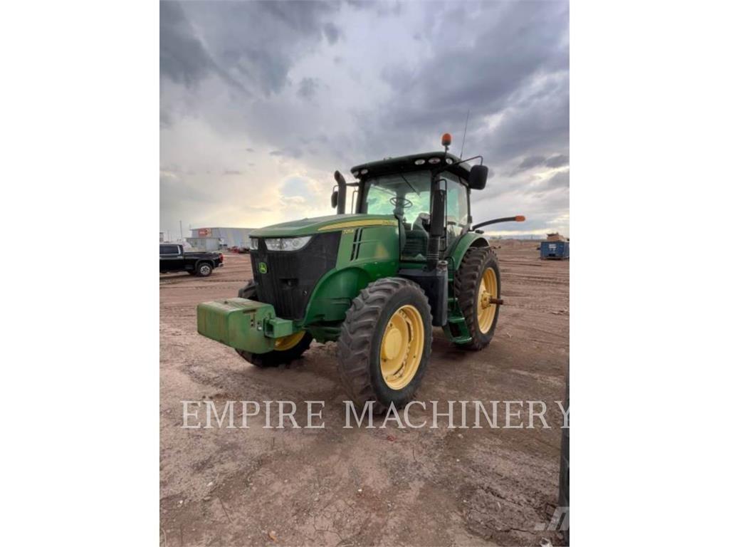 John Deere 7215R Traktoren