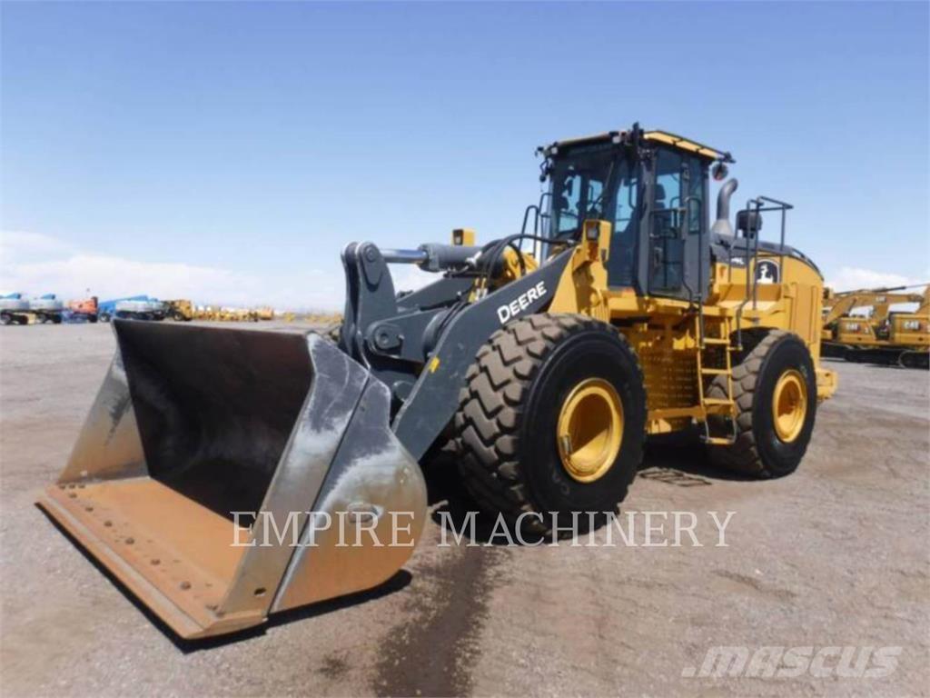 John Deere 744L Radlader
