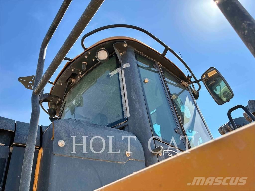 John Deere 844K III Radlader